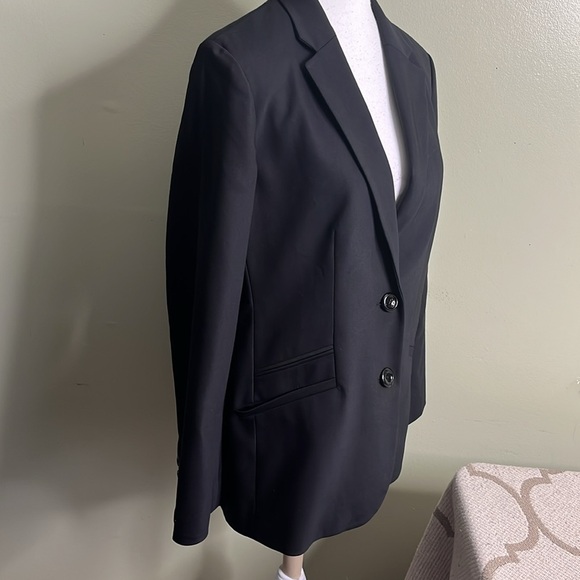 Chico's Black front pockets 2 button closure blazer jacket, Chico’s size 1, M, 8 - Picture 7 of 13